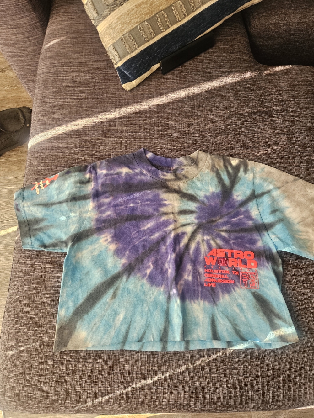 Travis Scott Official Souvenir Tee  Tie-Dye Crop Tee - Blue & Purple Size S